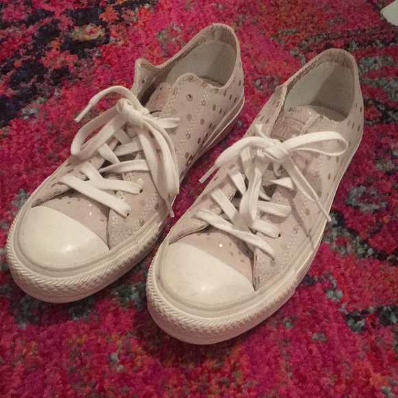 Converse Shoes - New wo box converse sneakers